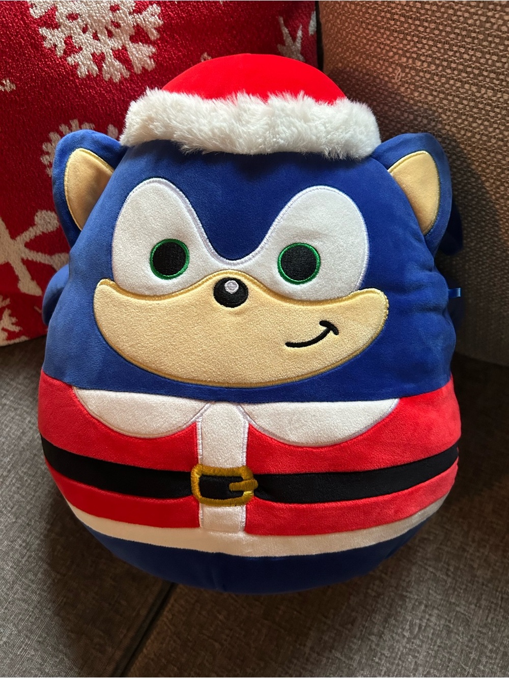 NWT Squishmallows Sonic The Hedgehog in Santa Suit Plush 2024 - SEGA - Christmas